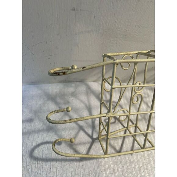 Metal hanging key Rack letter organizer flowers (some rust)18x6.5" - Picture 7 of 8